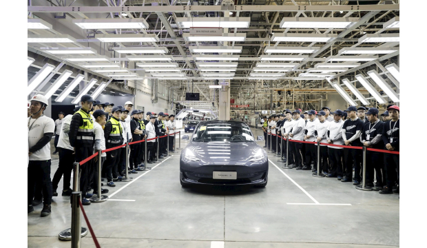 40 GIÂY LẠI LẮP RÁP HOÀN THIỆN MỘT XE ĐIỆN TESLA, CHI PHÍ TỐI ƯU TỪNG CON ỐC?